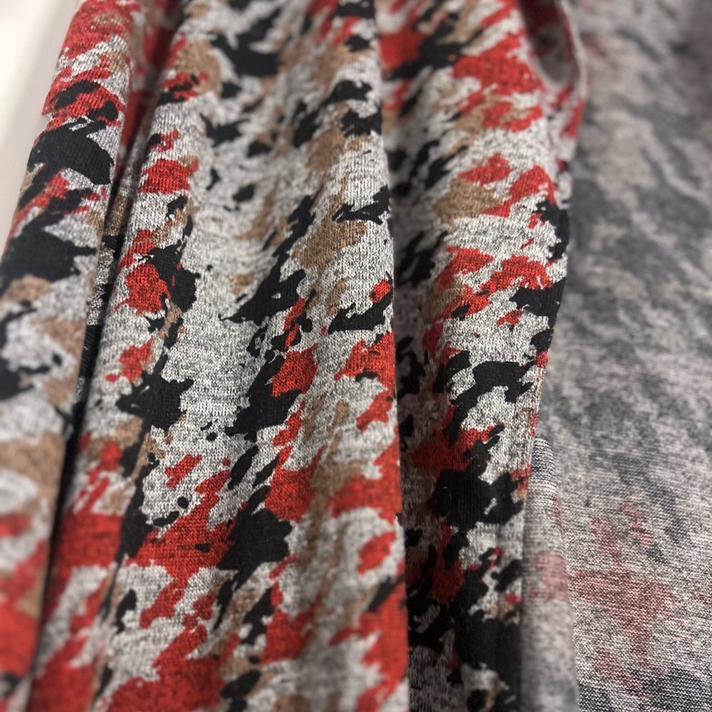 N Touch Women's Plus Size 1X Abstract Textured Jacket - Red, Black, & Gray - Picture 6 of 13